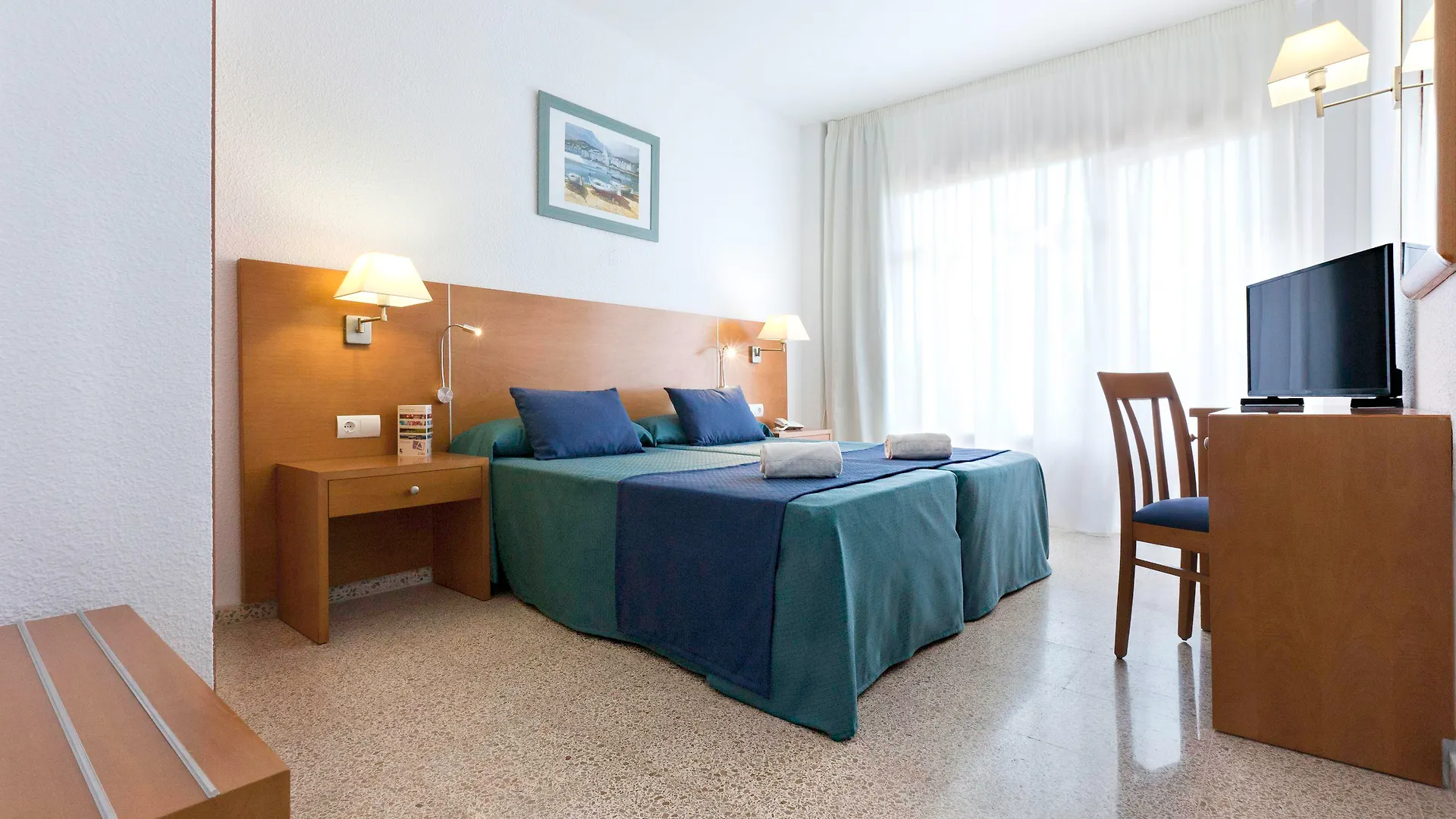 Azuline Hotel S'Anfora & Fleming (Adults Only) San Antonio  2*, San Antonio (Ibiza)